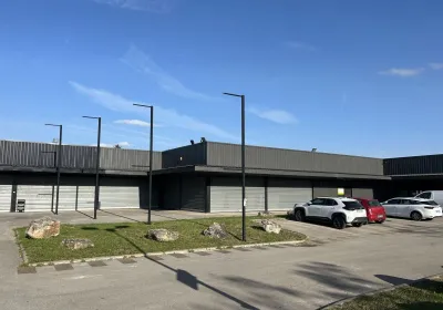 location local commercial